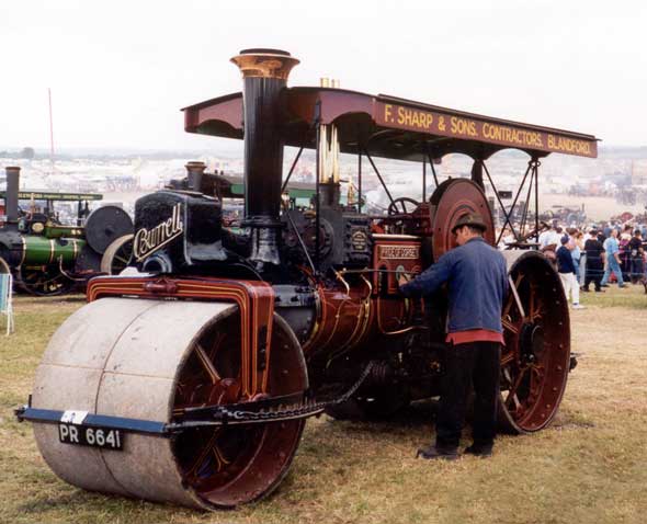 1926 Burrell 4 n.h.p. 8 ton Roller - Pride of Dorset